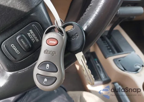 2000 Jeep Cherokee Sport from USA, damaged, VIN 1J4FF48S8YL113298